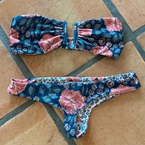 Beach Riot thong bikini set in size small